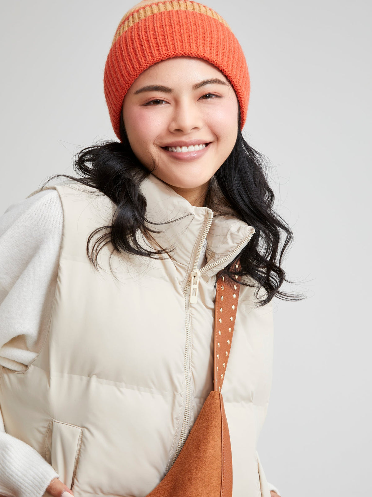 woman wearing the Shiraleah Rory Hat, Rust 