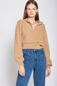 V NECK FUZZY CROPPED SWEATER