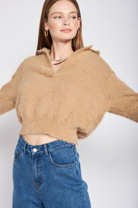 V NECK FUZZY CROPPED SWEATER