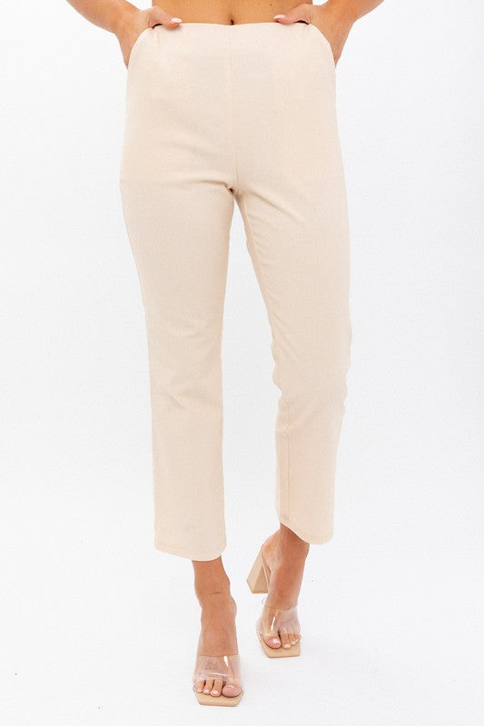 Pockets on High-Waisted Crop Pants