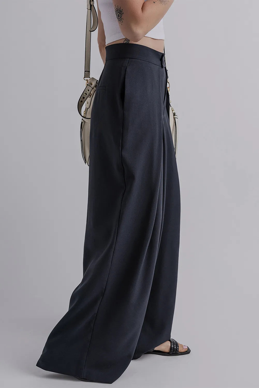 Right side Women's Wide Leg Pants with Pockets