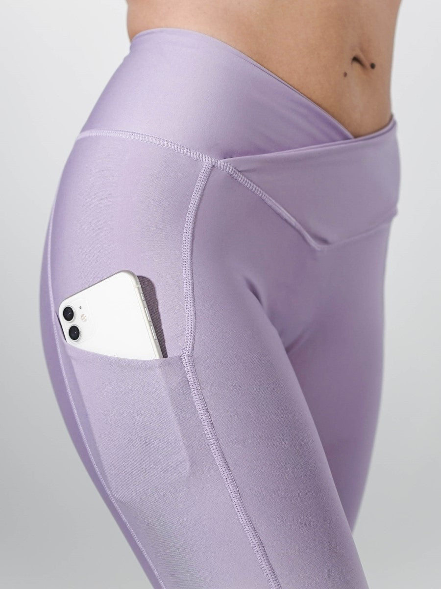 Pristine Pocket Capri Leggings | LILAC 