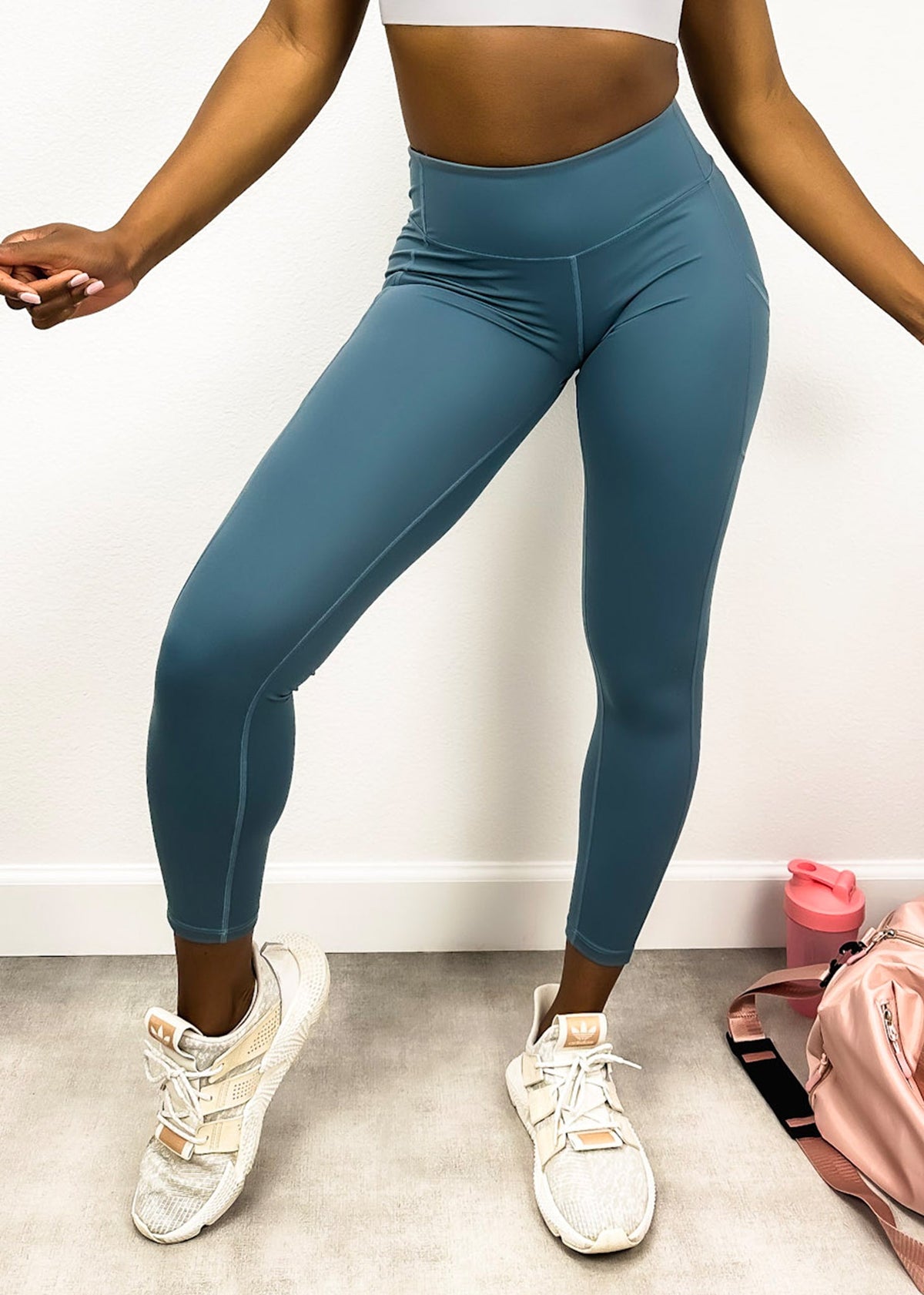 Pretty Mid-Rise Elevated Seaming Leggings 