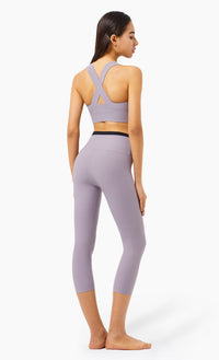 Back of High Rise Cropped Leggings w/ Seamings