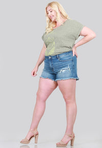 PLUS SIZE LONG INSEAM SHORT