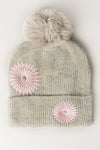 Daisy Pattern Knit Beanie w Faux Fur Pom Pom