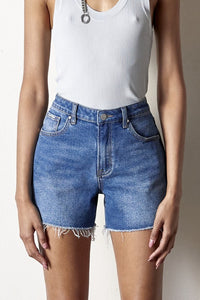 HIGH RISE MIDI SHORTS