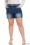 PLUS MID RISE RAW FRAYED HEM DENIM SHORTS