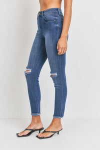 KNEE SLIT SKINNY JEANS