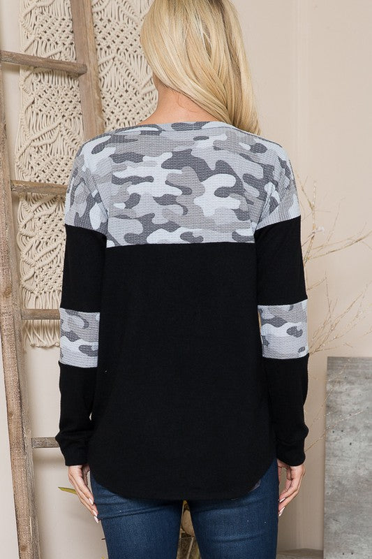 Camouflage Contrast Sweater Knit