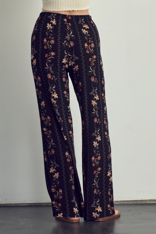 Palazzo pants in floral rayon gauze-black