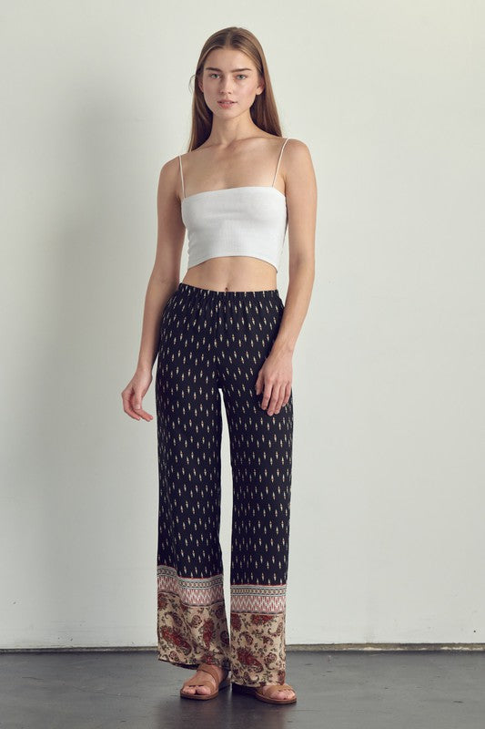 Elastic waist palazzo pants in ethnic print-black